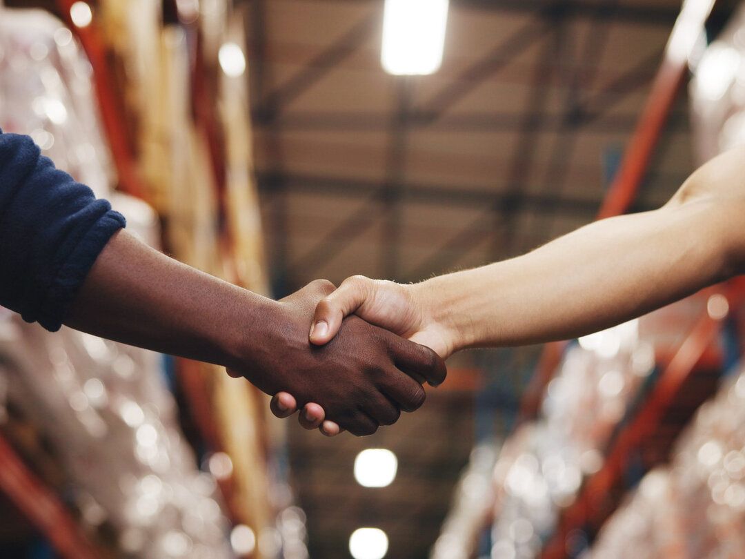 CSAT (Customer Satisfaction Score) dans la logistique et la supply chain : définition, calcul et amélioration